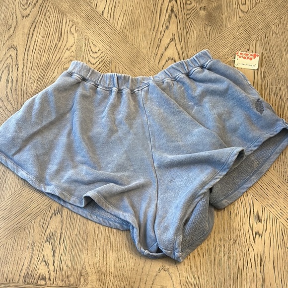 Free People Movement Around We Go Shorts Blue Dusk Size Large NWT - Picture 3 of 12